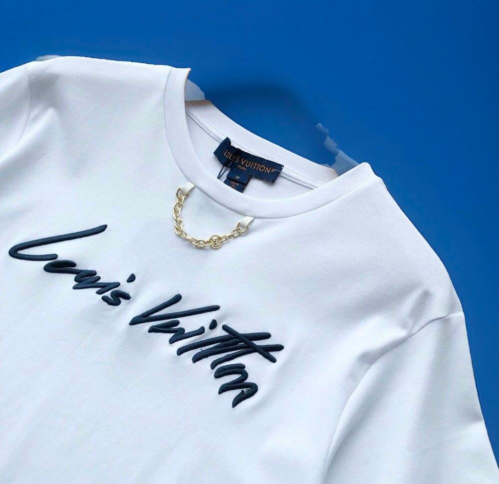 LOUIS VUITTON Cursive Signature T-Shirt White Black Large Medium Women 1AII22